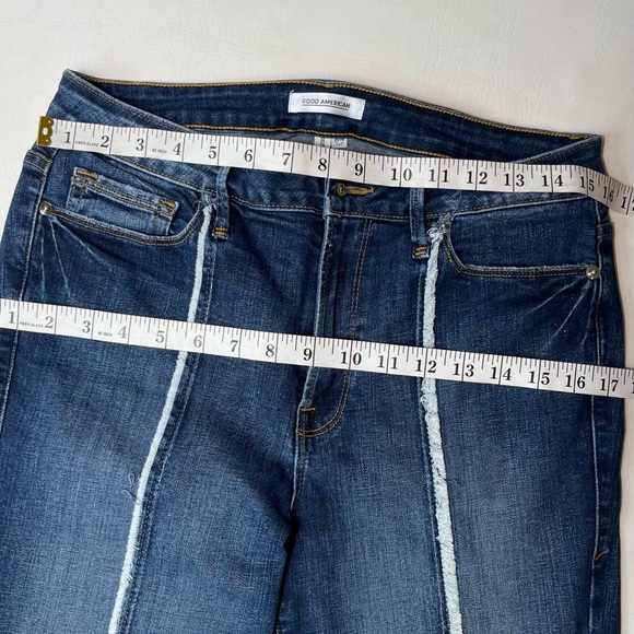 GOOD AMERICAN GOD LEGS STRAIGHT JEANS SIZE 10/30 - Picture 5 of 9